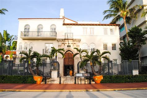 versace villa miami besichtigung|casa casuarina miami.